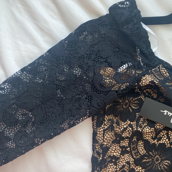 Lulu’s bodysuit - Picture 4 of 4